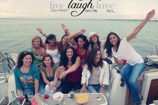 2 Hours Private Sailing Tour in Lisbon - Meeting at Doca do Bom Sucesso: simple start, easy end