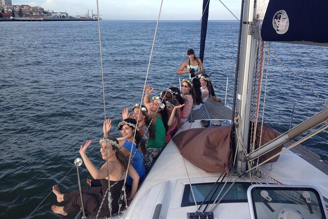 2 Hours Private Sailing Tour in Lisbon - Your itinerary, stop by stop: how each sight looks from the water