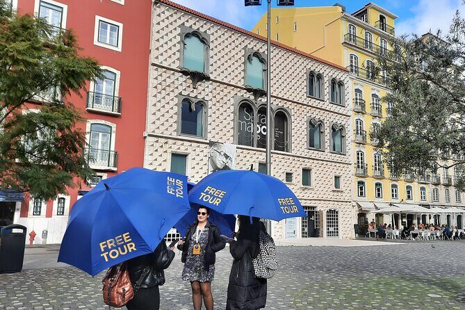 Alfama Tour in Lisbon Old Town - Largo do Chafariz de Dentro, Largo de São Rafael, Largo de Salvador: how plazas teach you the neighborhood