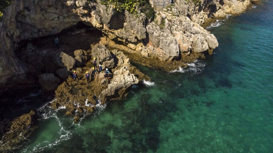 Arrábida: Setubal, Sesimbra Coasteering & Speedboat Tour - Arrábida Coasteering Basics: What 4 Hours Changes Into