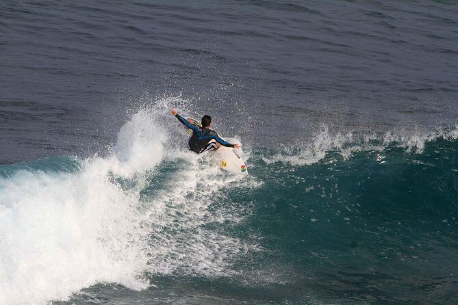 Aulas de Surf - Included Surf Gear: The Easy Win for Traveling Light