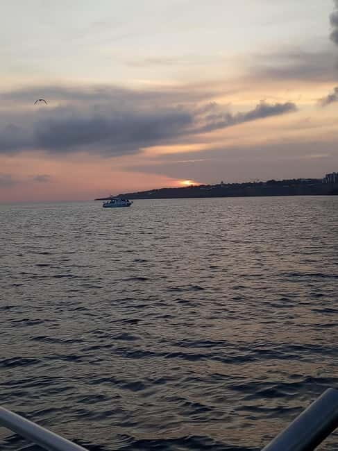 Cascais: Sunset Boat Trip with Welcome Drinks - Costa da Guia Cliffs: The Stretch Toward the Open Sea