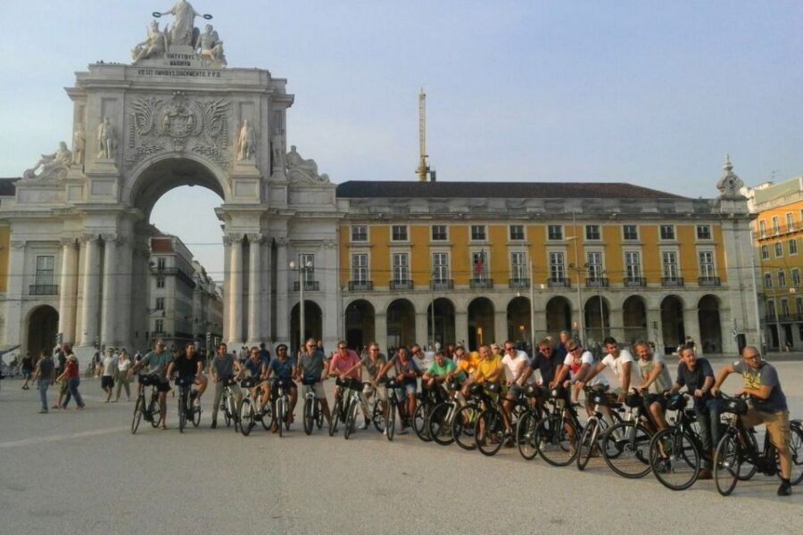 Central Lisbon 3-Hour Guided E-Bike Tour - Eduardo VII Park to Baixa-Chiado: get oriented and fall into the rhythm