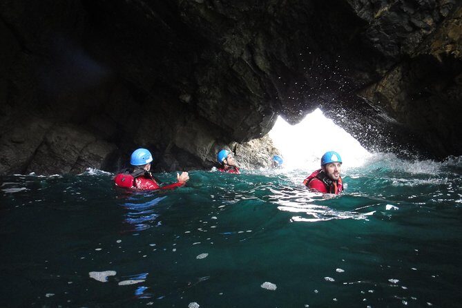 Coasteering in the Arrabida Natural Park (Lisbon region) - Small Logistics That Change Your Experience (Shoes, Shorts, Phones)