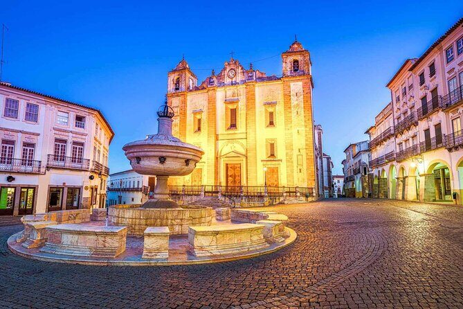 Évora: Private walking tour with tickets to main monuments - Igreja da Graça: Portuguese Renaissance meets symbolic storytelling