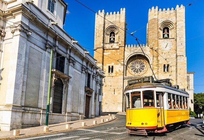Explore Lisbon by Tuk Tuk: History and Viewpoints - Key highlights that make this tour worth your time