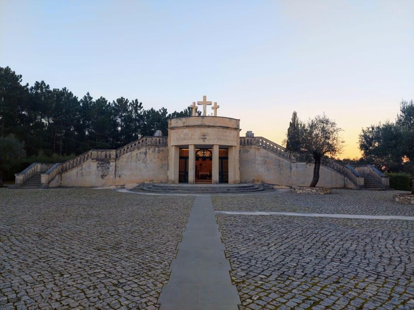 Fátima Private Tour: Shrine| Sacred Path |Shepherds House - Rotunda dos Pastorinhos and the shepherd families at home