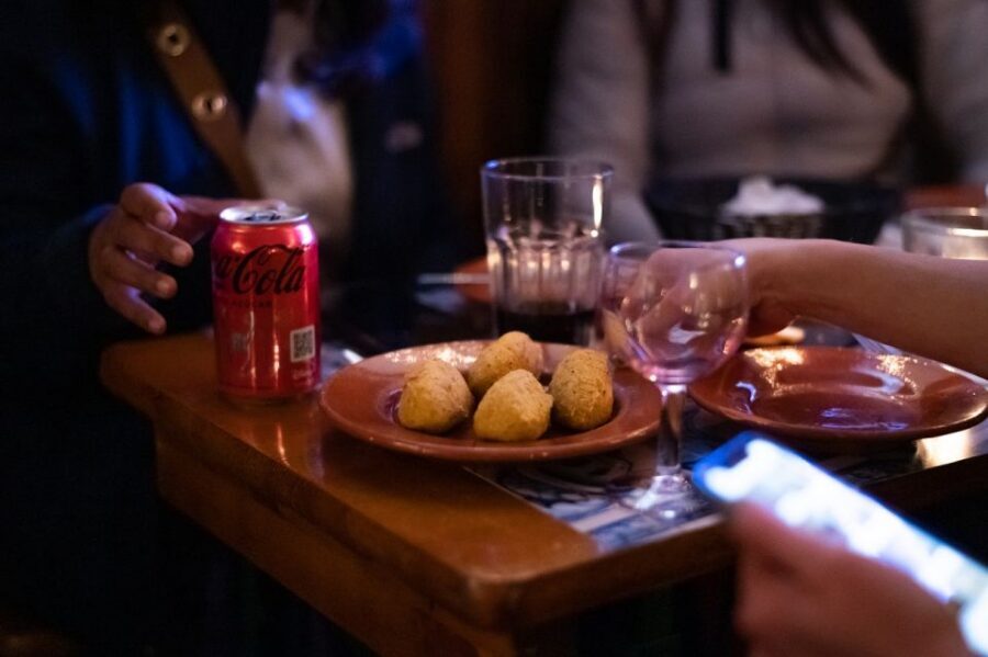 Food Tour: Portuguese wine & Tapas with Ginjinha Tasting - The social vibe and the guide impact (Ricardo and Muhammed get named)