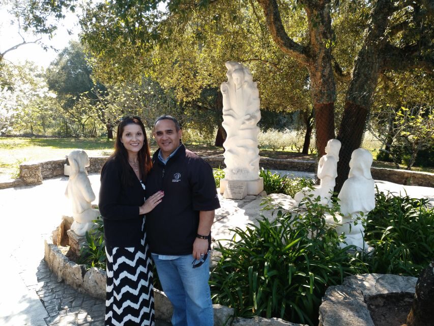 From Fatima: Private Fatima Tour with a Local Guide - Basilica of Our Lady of the Rosary: tombs that give the story weight