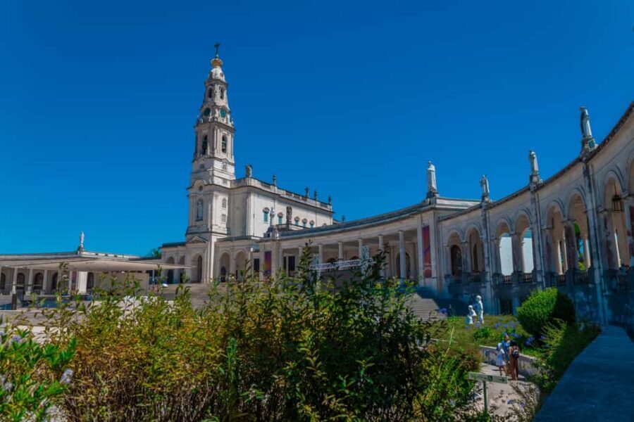 From Lisbon: Fátima, Nazaré & Sintra – 3 Cities Guided Tour - The Tour Guide Is the Real Secret Ingredient