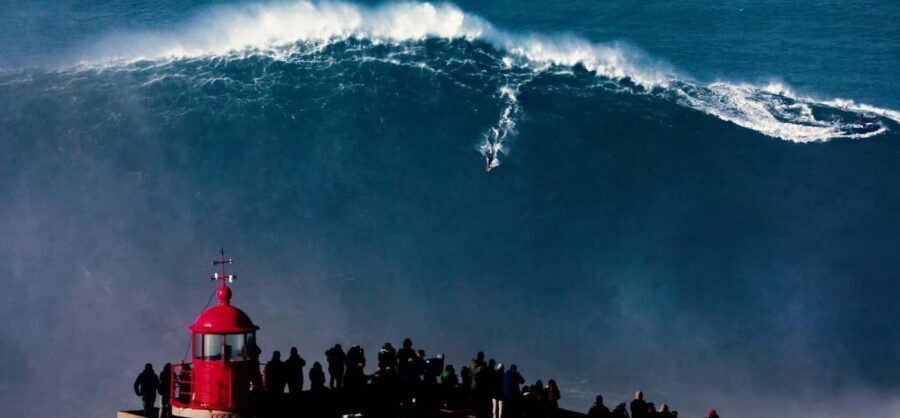 From Lisbon: Nazare Big Waves and Óbidos Guide Day Trip - Why Nazaré and Óbidos Fit Together in One Day