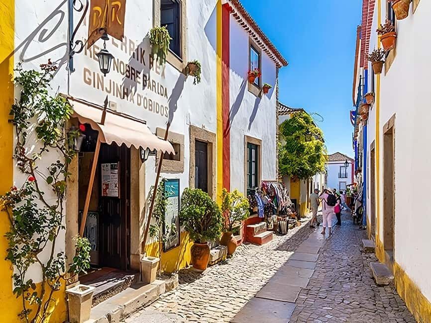 From Lisbon: Obidos, Nazaré and Fátima Small Group Tour - From Lisbon by van: the route that keeps the day relaxed