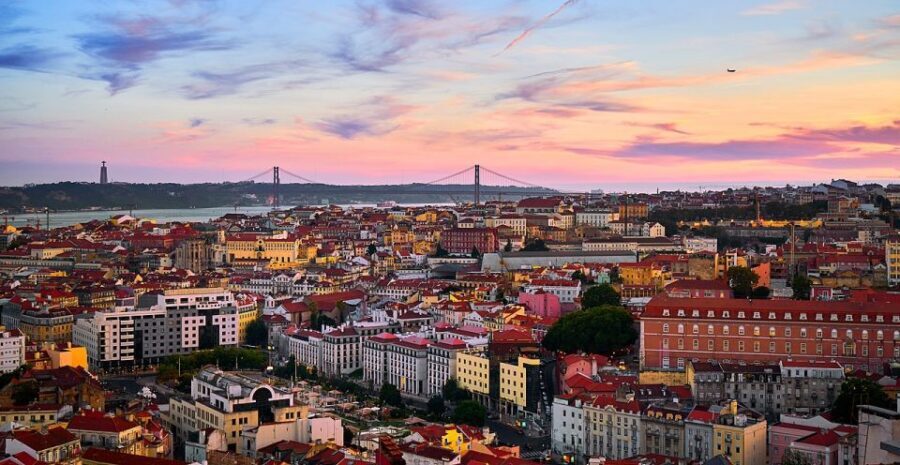 From Lisbon: Private Transfer to Porto with City Stops - Key highlights to expect