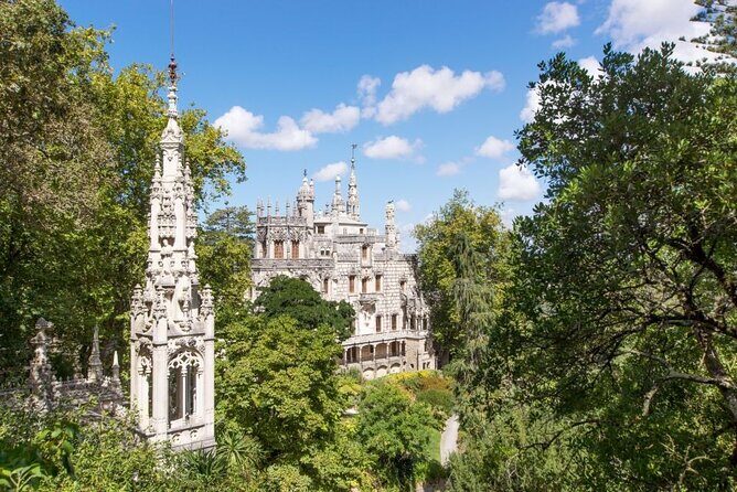 From Lisbon: Sintra, Cabo da Roca, & Cascais Private Tour - Castle of the Moors: history on a hilltop