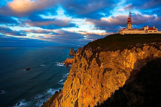 From Lisbon: Sintra, Cabo da Roca, & Cascais Private Tour - Lisbon pickup to Sintra entrance: where the day starts to click