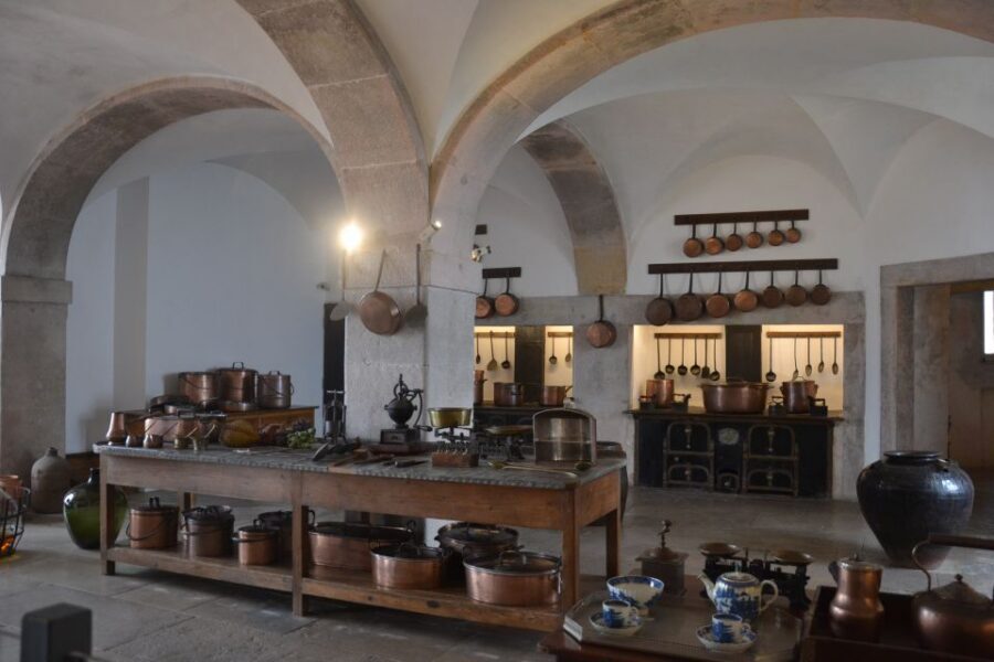 From Lisbon: Sintra Pena Palace Cascais 8-People Group Tour - How the Timing Works: A 9-Hour Day Without Feeling Like a Sprint