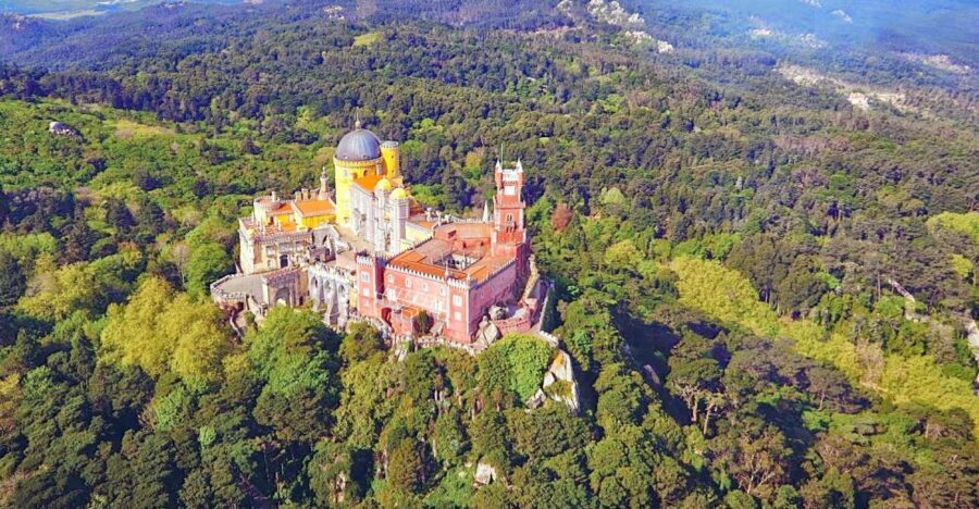 From Lisbon: Sintra Pena Palace Cascais 8-People Group Tour - Guides Make the Difference: English, Personal, and With Real Stories