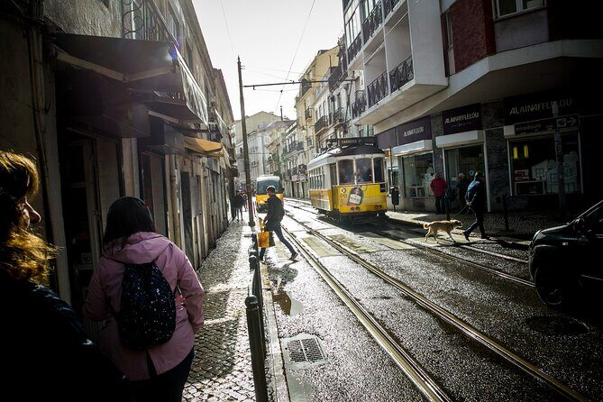Hidden Flavors of the Hillside: Mouraria & Graça - Where this walk fits in your Lisbon plans