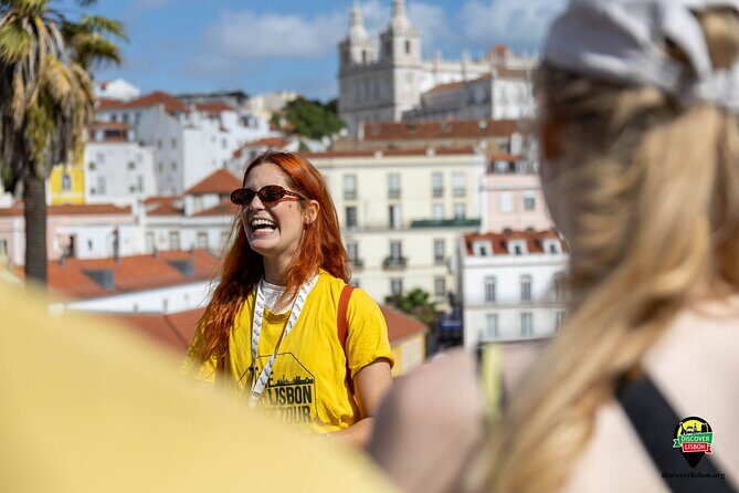 Historic Walking Tour Through Lisbon’s Oldest Neighborhood - Guides and the pay-what-you-felt culture