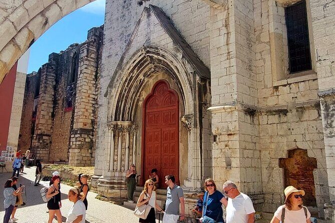 Historical Walking Tour of Lisbon - Elevador de Santa Justa: take the view break, then use the advice