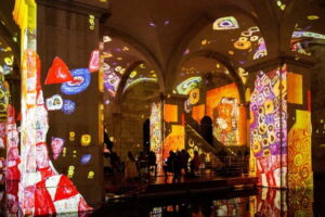 LISBOA: Impressive Monet & Brilliant Klimt - The 30-minute show flow (and what to expect on site)
