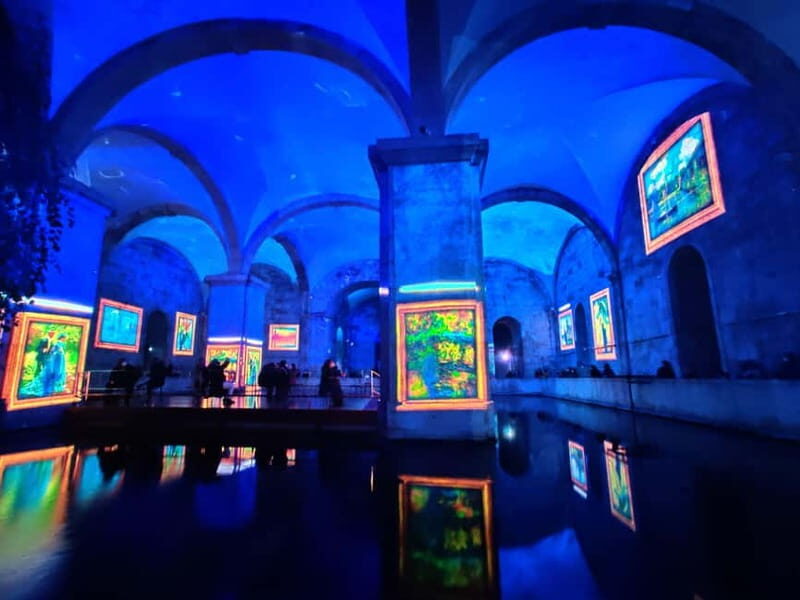 LISBOA: Impressive Monet & Brilliant Klimt - Getting the best view: arrive early and plan for standing space