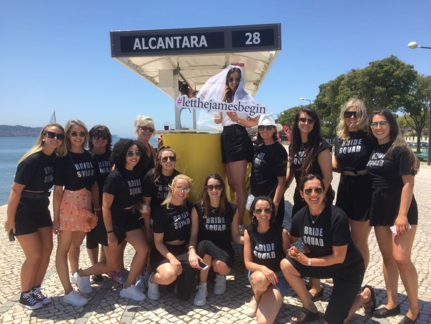 Lisbon: 1-Hour Beer or Sangria Bike Sightseeing Tour - Drinks on Board: Craft Beer, Sangria, and What Comes With It
