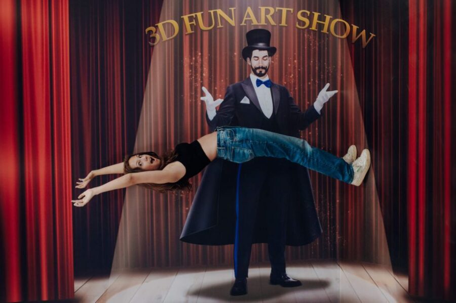 Lisbon: 3D Fun Art Museum Admission Ticket - The fantasy sets: from dinosaurs to biblical comedy