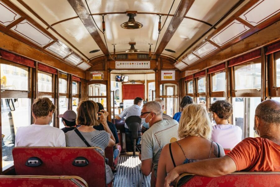 Lisbon: 72/96-Hour Hop-On Hop-Off Bus, Tram & Boat Ticket - Yellow Boat on the Tagus: A Slow View Under the 25th of April Bridge