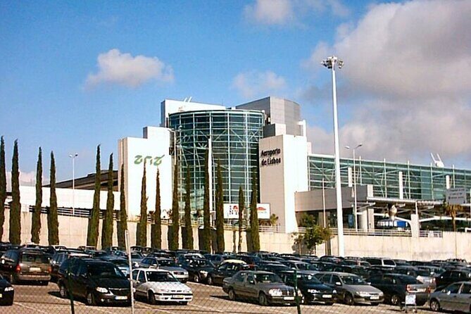 Lisbon Airport Private Transfer to Lisbon - Meeting Your Driver at Lisboa Airport’s Meeting Point 3