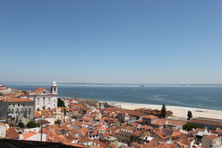 Lisbon: Alfama and São Jorge Castle Quarters Walking Tour - Price and value: why $23 can feel like a bargain