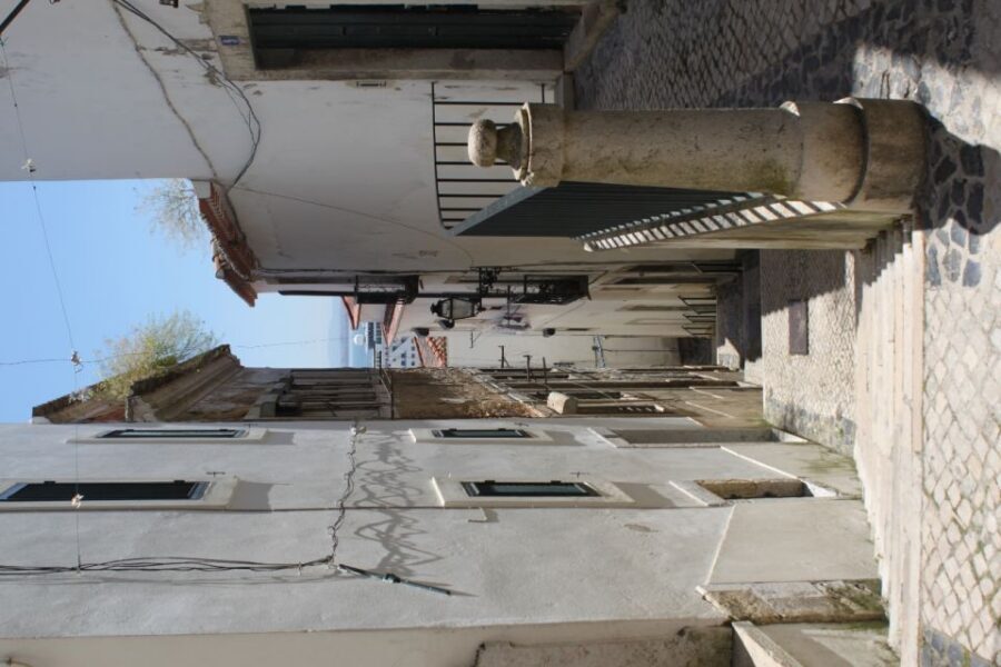 Lisbon: Alfama and São Jorge Castle Quarters Walking Tour - Portas do Sol: the viewpoint payoff for all the uphill steps