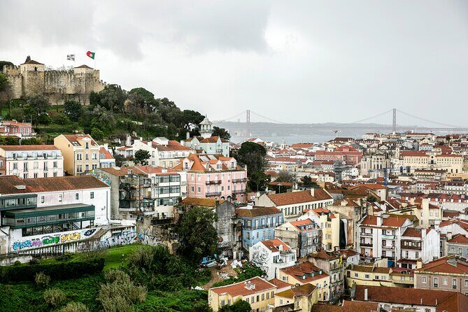 Lisbon Awakens: A Culinary Crossroads, Reborn. - Timing, walking, and how to show up prepared