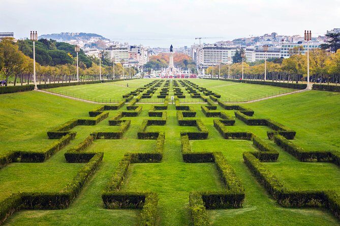 Lisbon: Belém Hop-On Hop-Off Bus Tour 24-Hour Ticket - Should you book the Yellow Bus Belém hop-on hop-off?