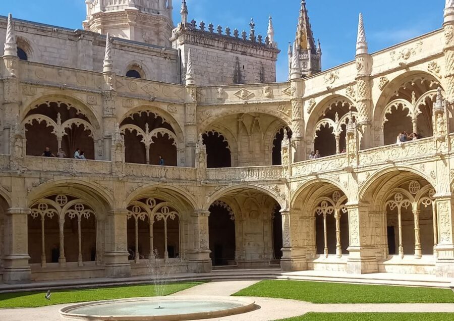 Lisbon: Belem, Jeronimos Monastery, and Coach Museum Tour - Pastéis de Belém Break: Original Kitchen Shop, Coffee, and a Real Reset