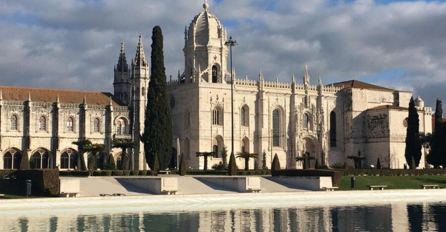 Lisbon: Belem Walking Tour with Jeronimos Monastery Ticket - Logistics that affect your experience (the stuff that matters)