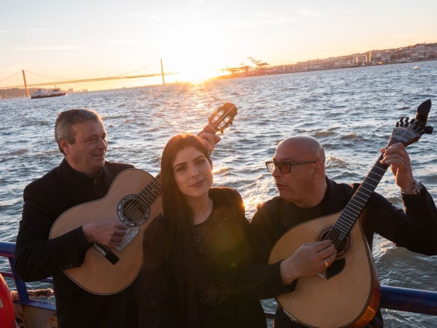Lisbon: Boat Cruise with Live Fado Performance and a Drink - Key points before you go