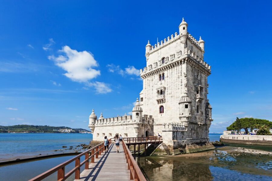Lisbon: Boat Tour Ticket and Hop-on Hop-off 48-Hour Bus. - Using the Yellow Boat Cruise to See Lisbon From the Water