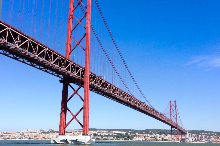 Lisbon: Boat Tour Ticket and Hop-on Hop-off 48-Hour Bus. - Getting Around With Carris Trams (and the Carris Museum Perk)