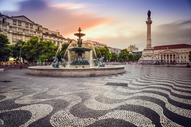 Lisbon by Night Tour: Fado Show and Dinner with Pick-up - Why Fado at Night Makes Lisbon Click