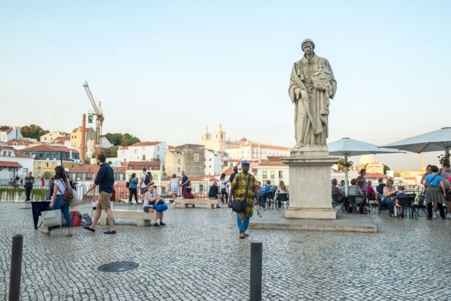 Lisbon by Tuk Tuk Guided Tour: City of Neighborhoods - Baixa and Rossio: Squares Rebuilt After 1755