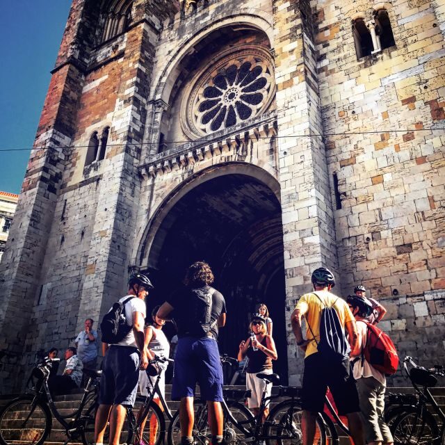 Lisbon: City Highlights and Viewpoints E-Bike Tour - How the e-bike changes the way you experience Lisbon hills