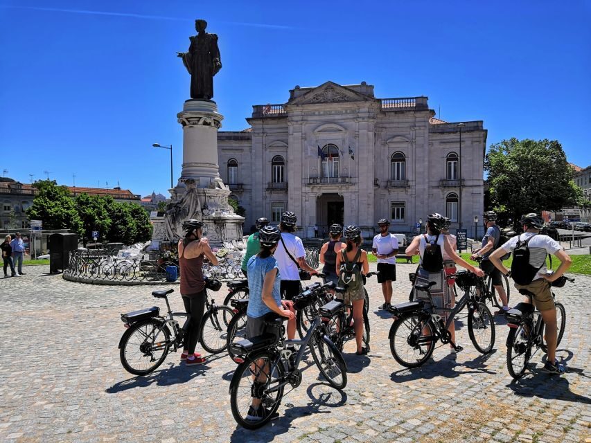 Lisbon: City Highlights and Viewpoints E-Bike Tour - Baixa and Praça do Comércio: ending where Lisbon opens to the river