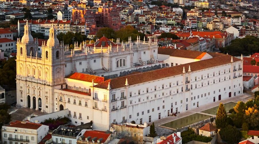 Lisbon: City Highlights Tour by Tuk Tuk - Who this Lisbon tuk tuk highlights tour suits best