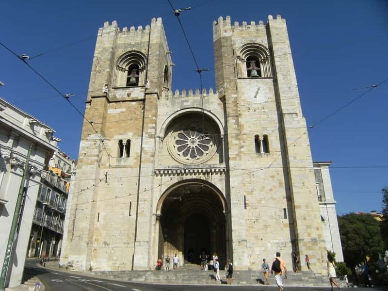 Lisbon: City Highlights Tuk-Tuk Tour with Pickup - Lisbon Cathedral and the Santa Luzia viewpoint: where the scenery explains the city