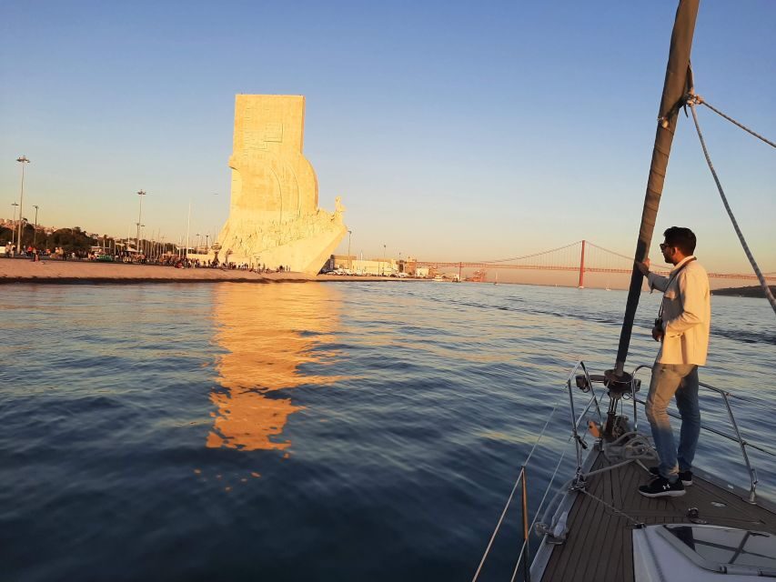 Lisbon: City Skyline Sailboat Cruise with Drink and Snacks - Cristo Rei and the river route under the Ponte 25 de Abril