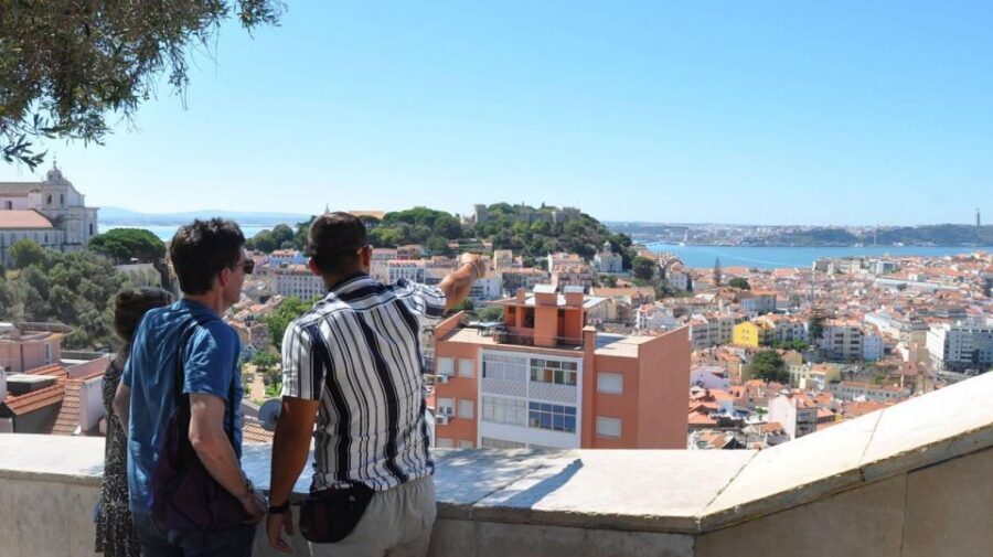 Lisbon City Tour: Full-Day - 25 de Abril Bridge to Christ the King: the views that justify the driving