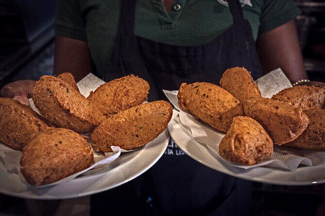 Lisbon Cultural Food and Wine Walking Tour - Mouraria: where “traditional” means everyday life