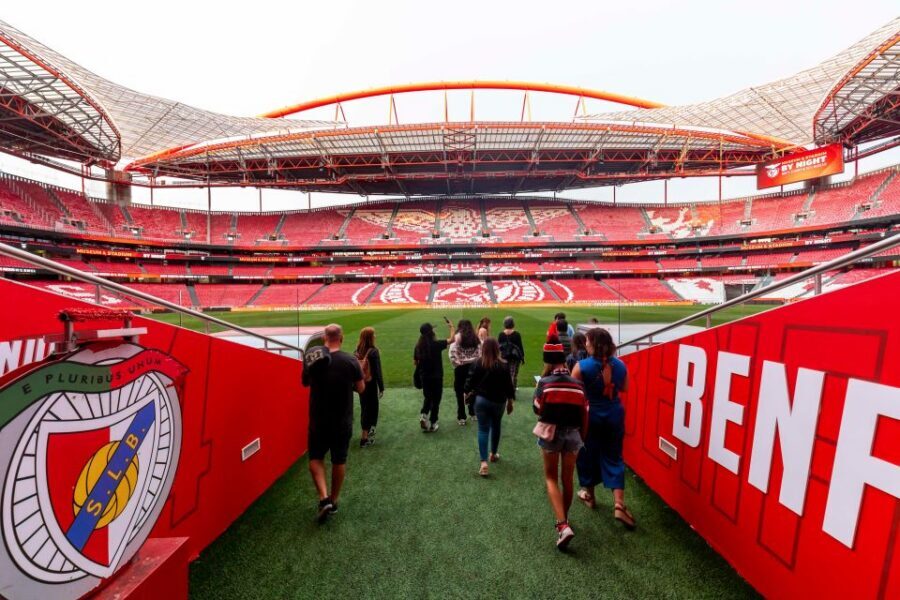 Lisbon: Customized Luz Stadium and Guided Museum Tour - Estádio da Luz meets Eusébio: start at the right door