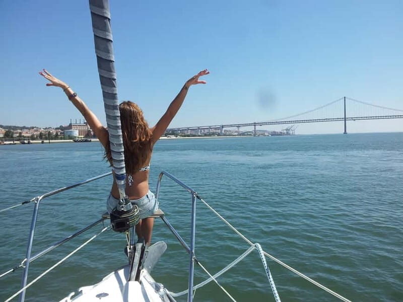 Lisbon: Daytime or Sunset Boat Cruise with History and Wine - Cordoaria Nacional, the 25 de Abril Bridge, and the Big-Engineering Views